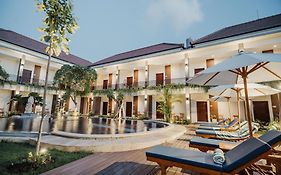 You Suite Seminyak