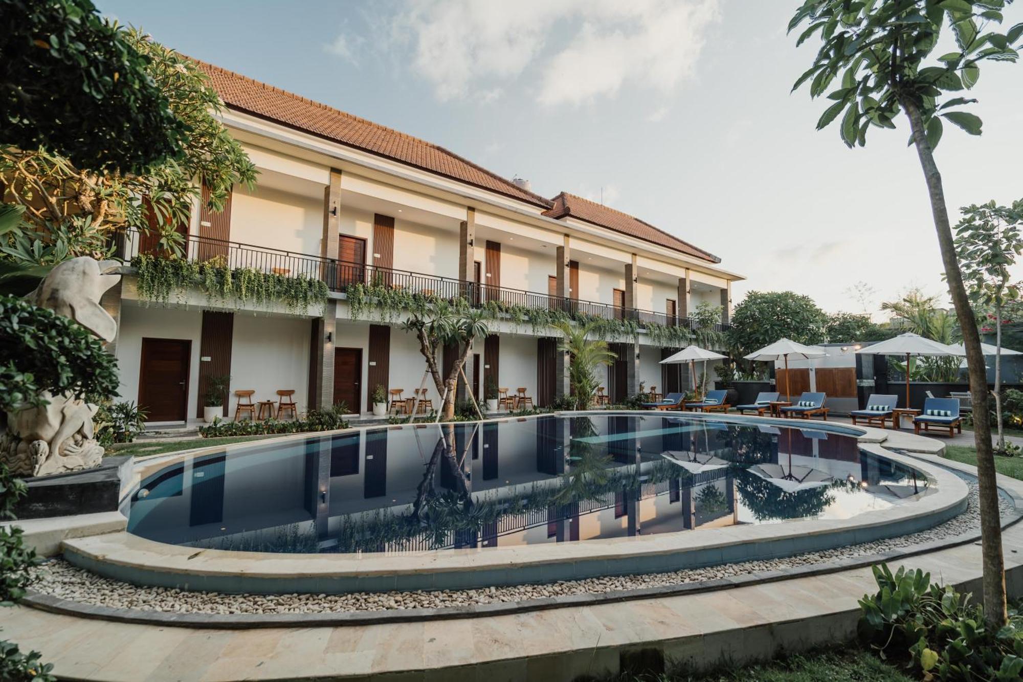 You Suite Seminyak Legian  Exterior photo